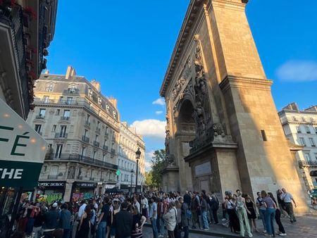 emplacement no 1 - strasbourg saint denis - 75010 paris