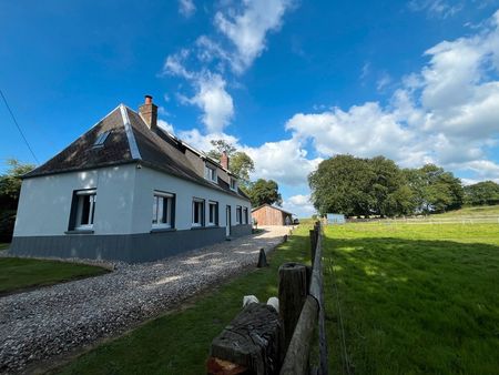 maison avec écurie sur 3 hectares