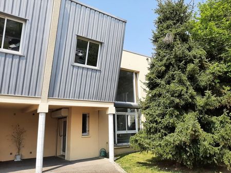 bureaux 216 m²