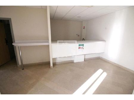 bureau 59 m²