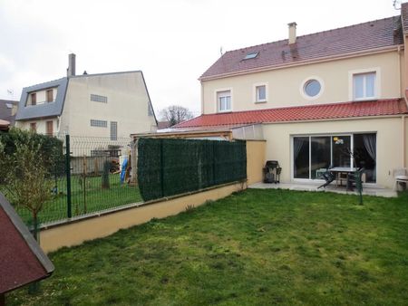 pavillon 4 pièces 81 m²