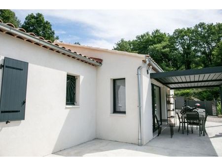 villa 4 pièces 85 m²