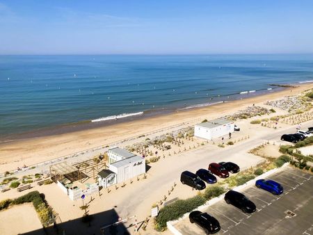 appartement bord de mer de 24 44 m2 + loggia fermée et parking privé. particulier