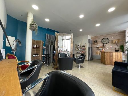 fond de commerce coiffure mixte à olargues (34)  50 m²  60 000 euros