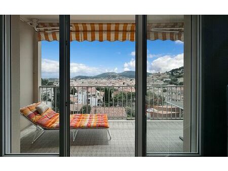 appartement hyères 73.5 m² t-3 à vendre  279 000 €