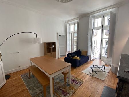 loue meublé - appartement 51m² - t3 - nantes centre (44)