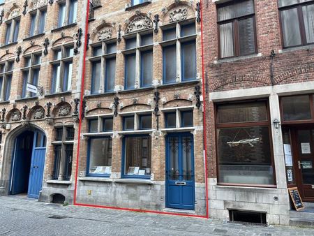 bureau dans le centre de bruges