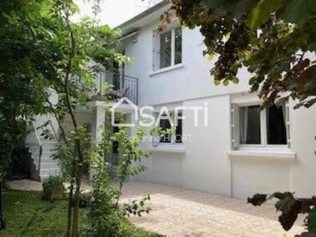 vente maison à niort (79000) : à vendre / 137m² niort