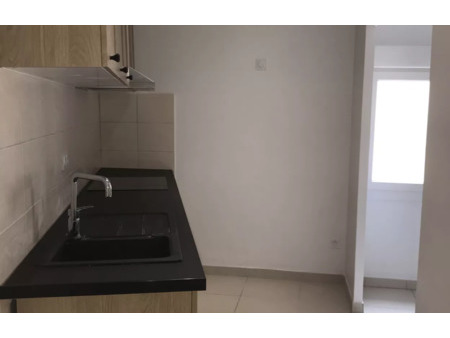 location appartement 2 pièces 49 m² lunel (34400)