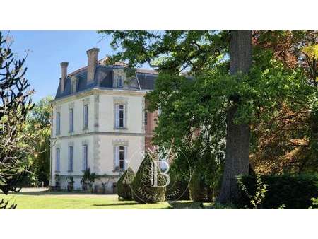 maison à vendre 15 pièces 420 m2 clermont-ferrand - 2 600 000 &#8364;