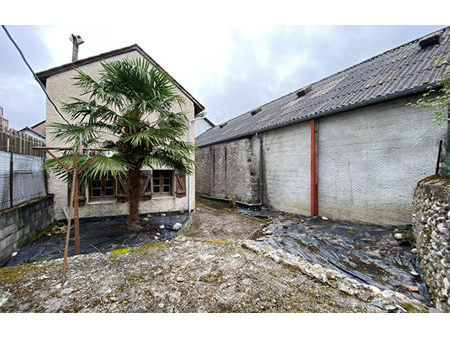 vente immeuble 160 m² nay (64800)