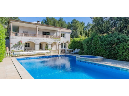 villa avec piscine et terrasse montpellier (34)
