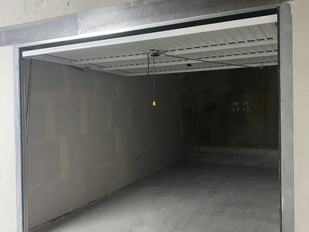 garage / box handicapé