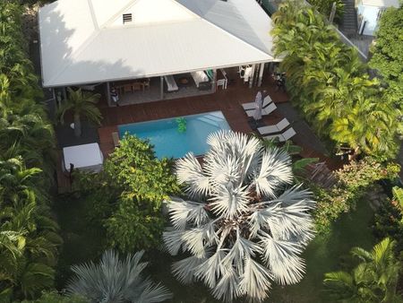 a louer villa meublée de 125m² avec piscine et jardin