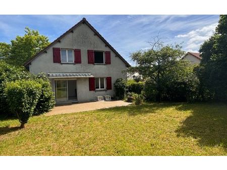 location maison  166.35 m² t-7 à bazancourt  1 240 €