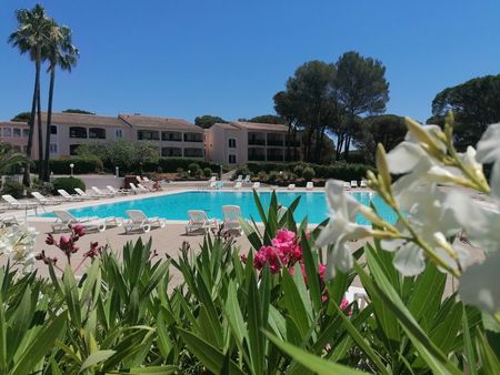 location saint raphael piscine tennis mini golf...