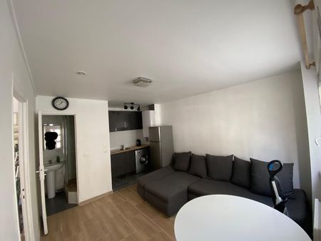 à louer : appartement f2 refait à neuf  centre-ville de gagny