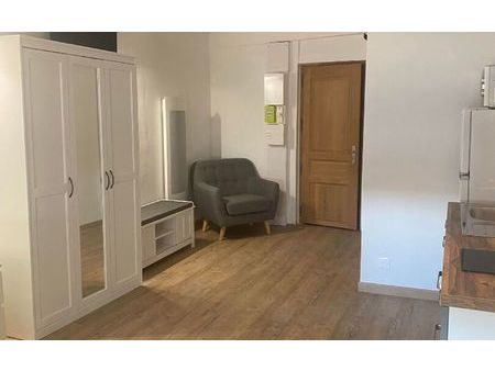 location appartement  m² t-1 à castelnaudary  410 €