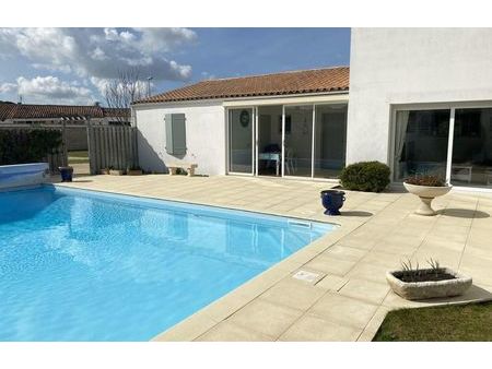 vente maison 5 pièces 155 m² le bois-plage-en-ré (17580)