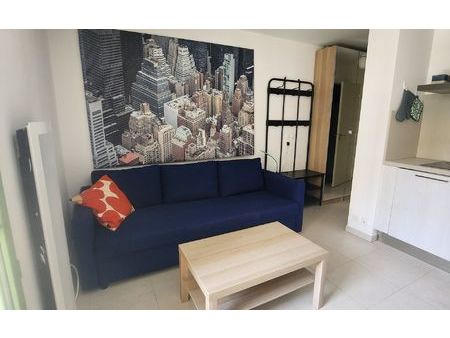 location appartement  m² t-1 à nice  750 €