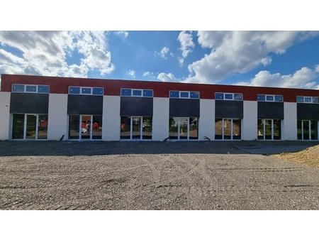 location de local commercial de 500 m² à val-de-reuil - 27100