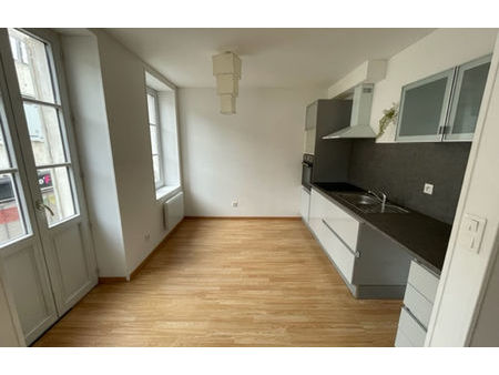 location appartement 1 pièce 10 m² auxerre (89000)