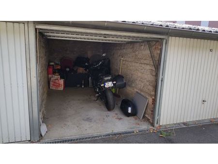 garage / box sécurisé