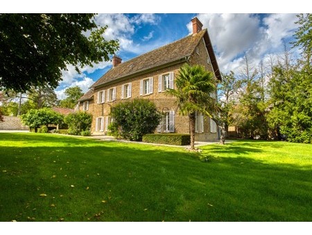 maison de luxe à vendre à montfort-l'amaury