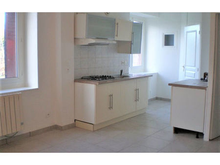 location appartement 2 pièces 40 m² roussillon (38150)