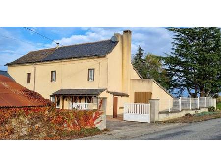 corps de ferme avec 2 hectares