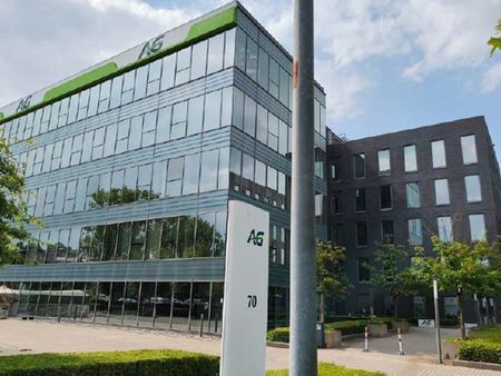 a louer - office park berchem