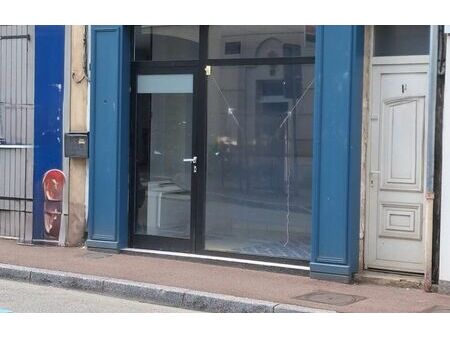 vente commerce 45 m² pacy-sur-eure (27120)