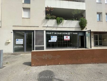 local 76 m² aubagne