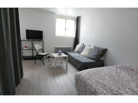 location appartement 1 pièce 25 m² angers (49000)