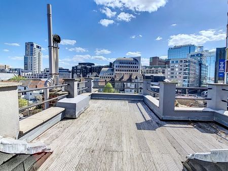 quartier ce - duplex avec terrasse