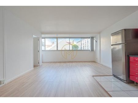 location appartement 2 pièces rue de la roquette