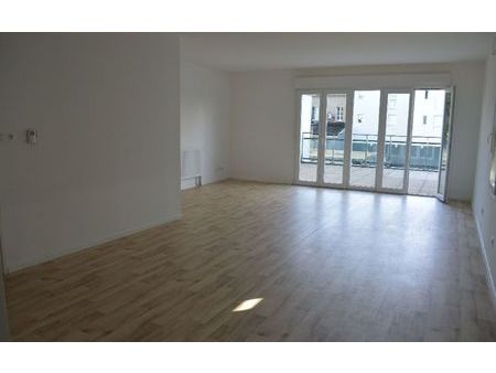 location appartement  m² t-4 à saint-pierre-des-corps  905 €
