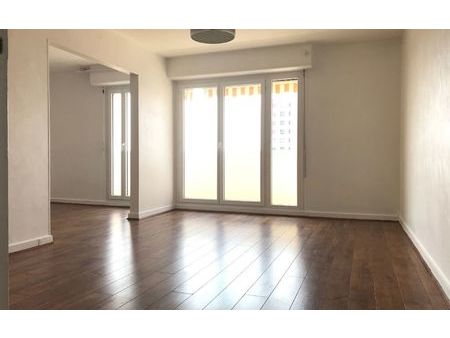 location appartement  87.42 m² t-4 à rillieux-la-pape  965 €