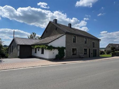 jolie maison en pierres avec atelier et vaste jardin