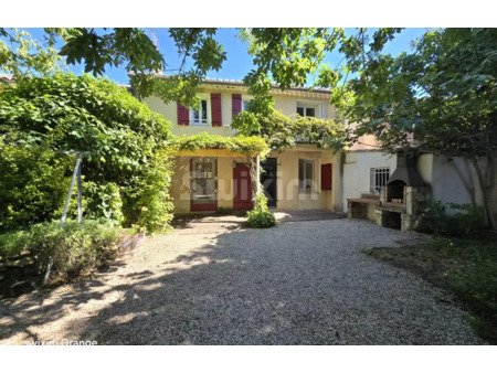 vente maison 4 pièces 114 m² camaret-sur-aigues (84850)