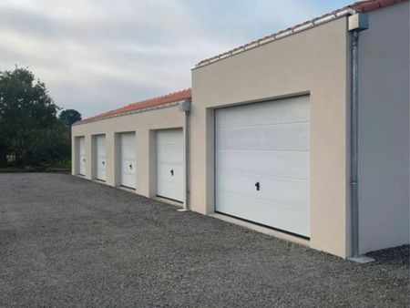 garage/ box fermé et sécurisé 22 m2