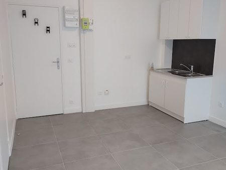 location appartement 1 pièce 20.97 m²