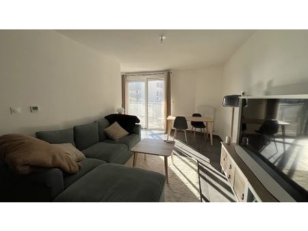 location appartement 3 pièces 71.4 m²