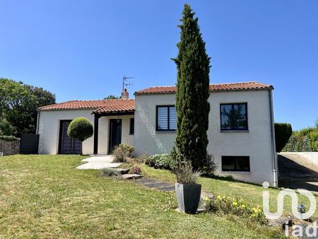 vente maison à cugand (85610) : à vendre / 97m² cugand