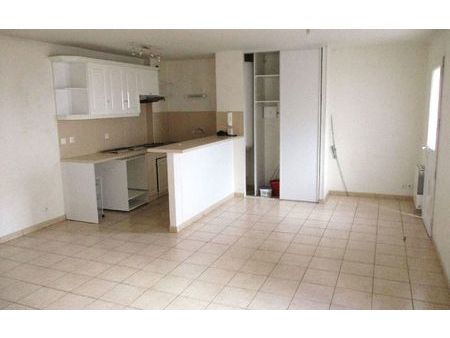 location appartement  60 m² t-3 à montlhéry  987 €