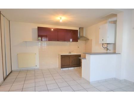 location appartement  46.53 m² t-2 à mâcon  448 €