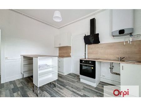 location appartement  41.1 m² t-2 à montluçon  390 €