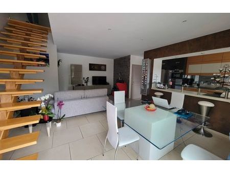 vente appartement 6 pièces 119 m² sainte-suzanne (25630)