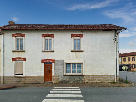 dpt gers (32)  à vendre riscle maison de ville p6 de 167 m² habitables + jardin non attena