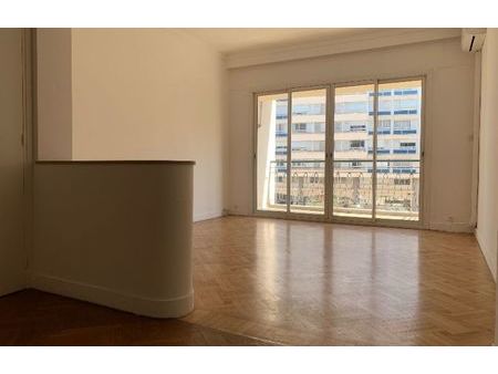 location appartement 3 pièces 85 m² marseille 8 (13008)